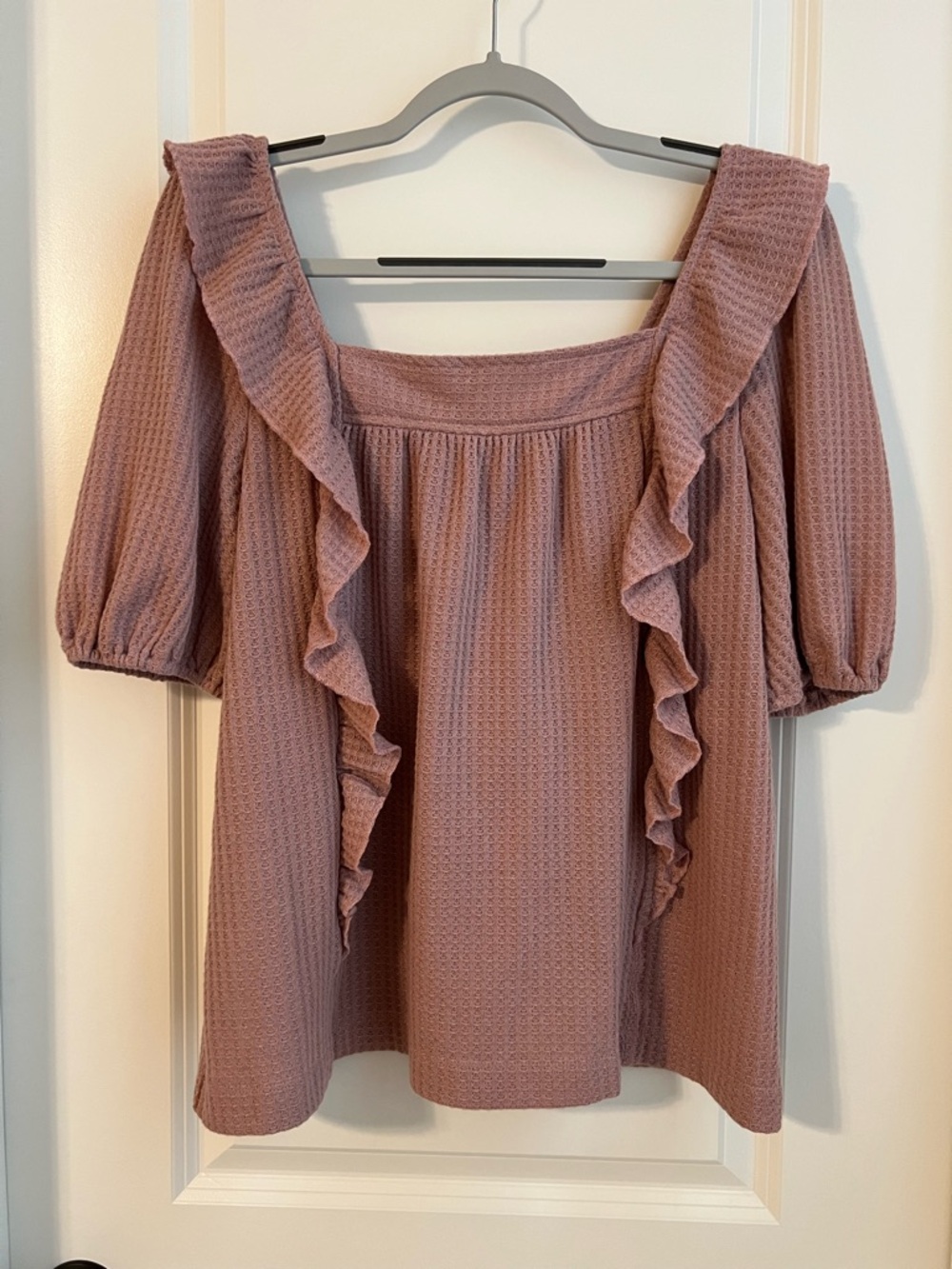 In Loom Ruffle Short-sleeve Top - L - Picture 3 of 11